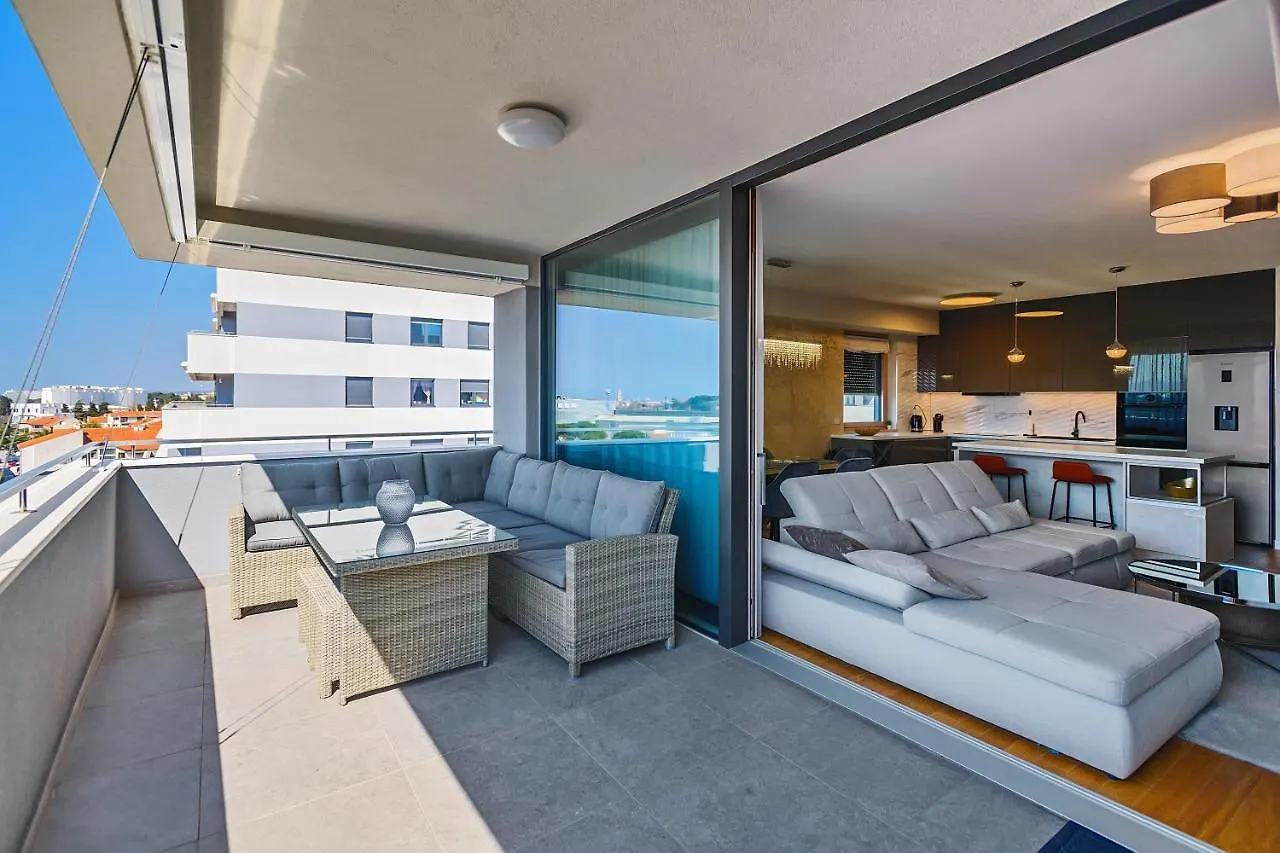 Luxury Apartment Sunset Zadar - With Garage And Balcony